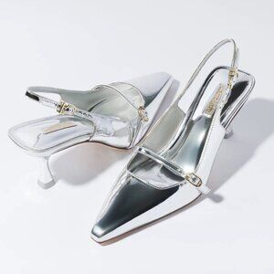 LARROUDE ‘Ines’ Pump In Silver Specchio